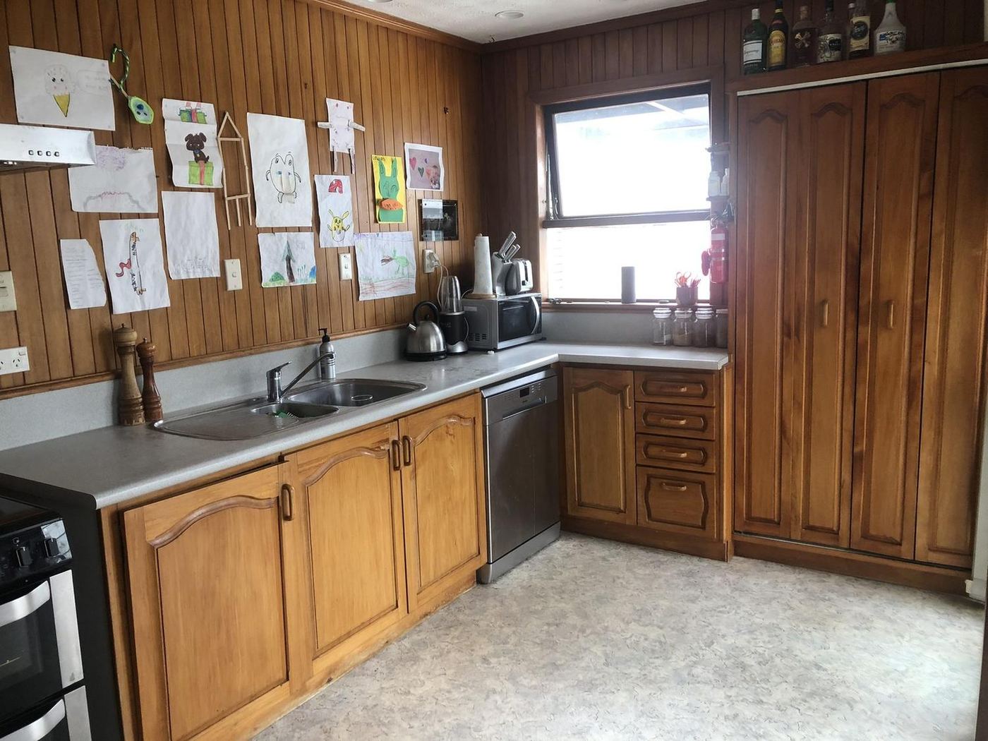 Kitchen before renovation